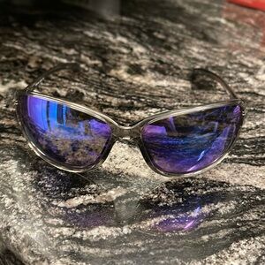 Oakley prism cohort
